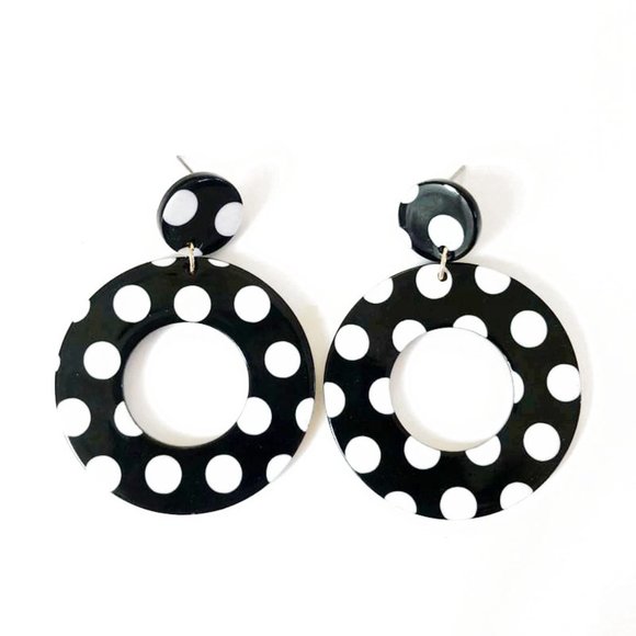Jewelry - Black And White Polka Dots Earrings